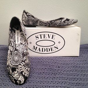 RARE Steve Madden Keepsake Black Multi Flats 6